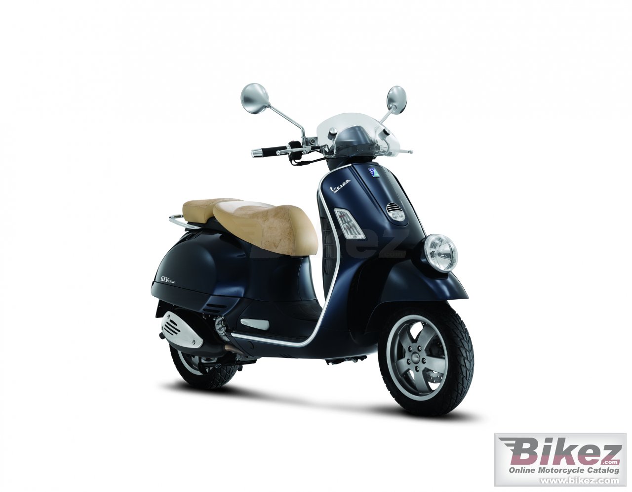 Big Vespa gt navy 250 picture and wallpaper from Bikez.com